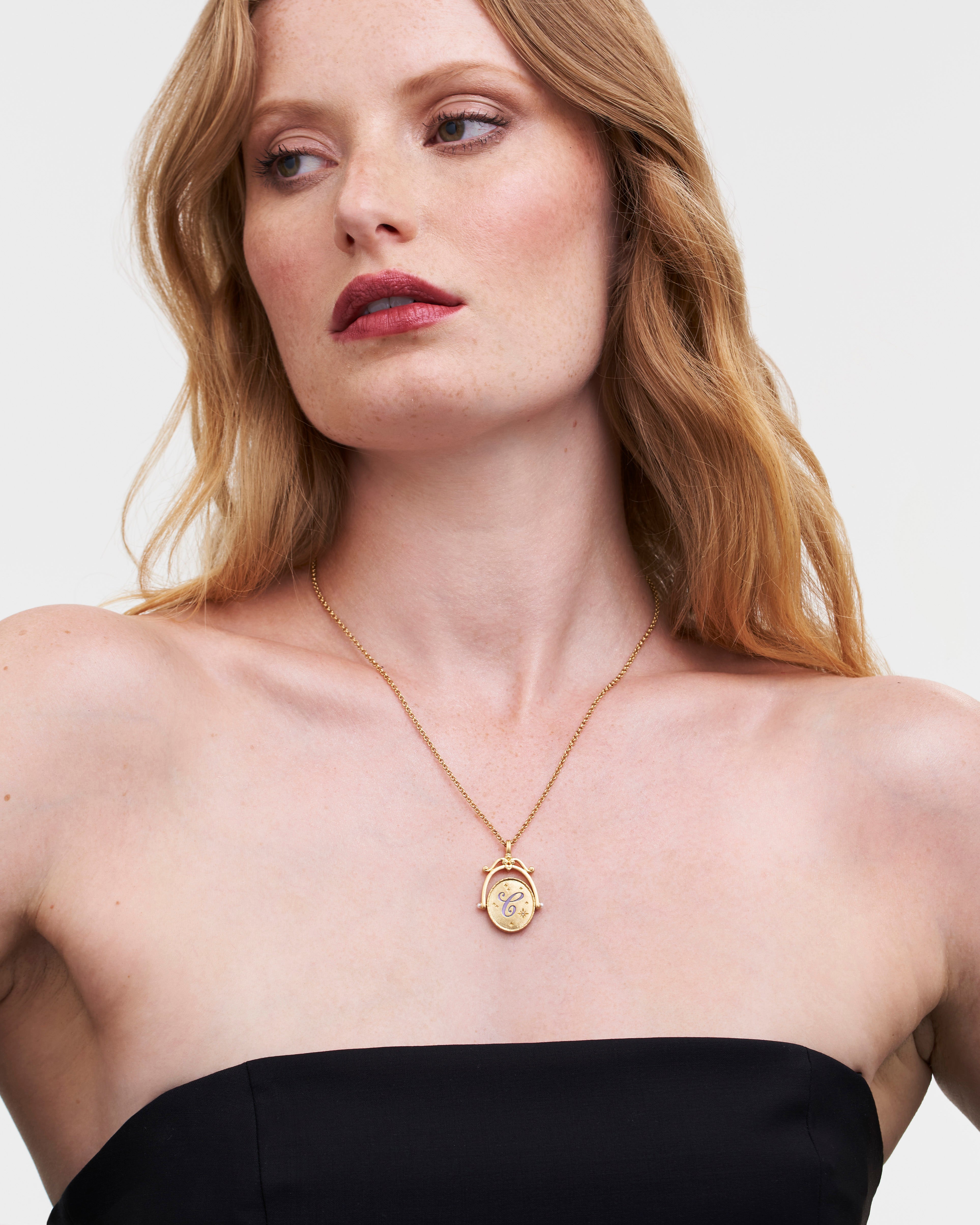 Collar Spinner Oro inicial "C" Cornflower