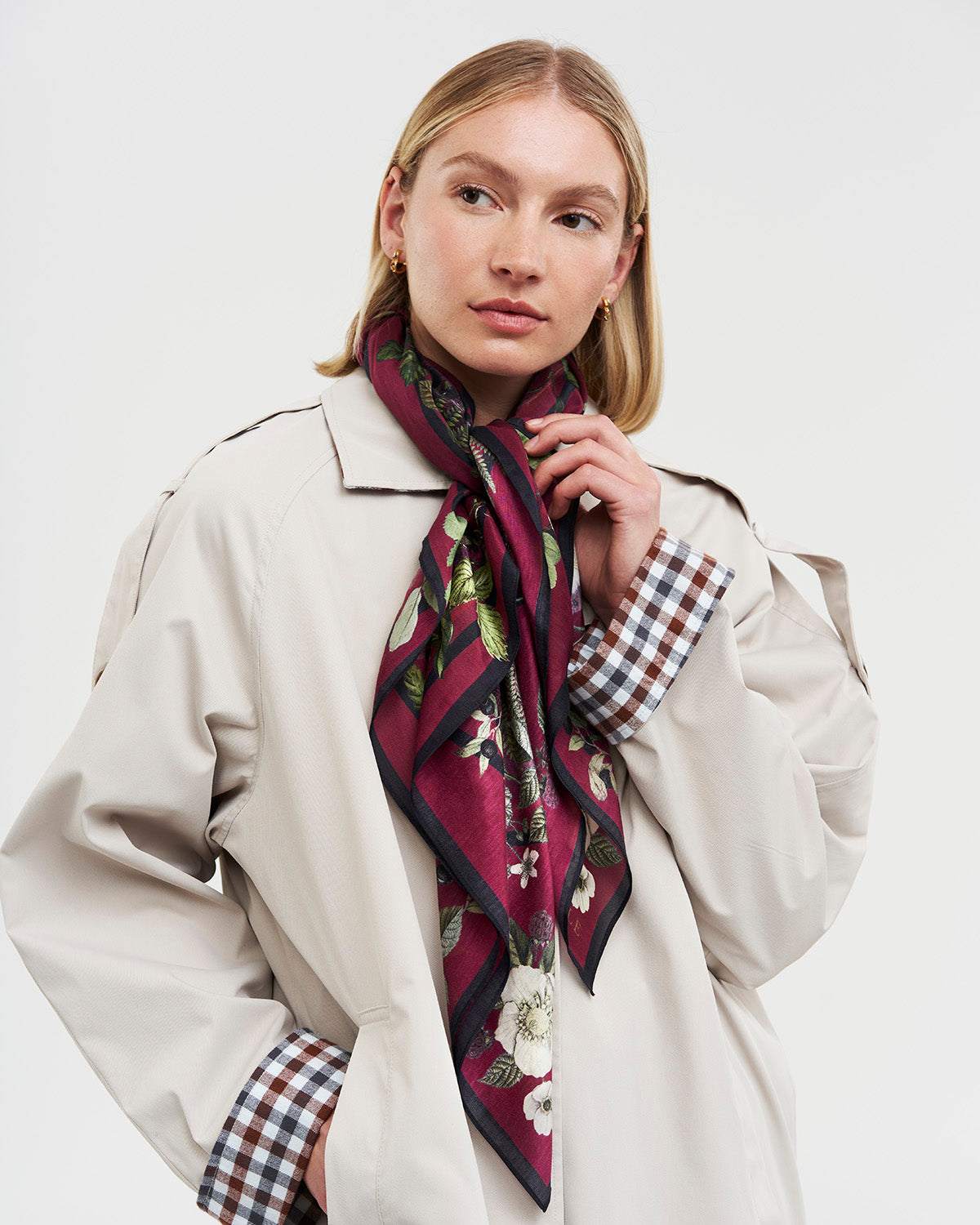 Orla Narrative Medium Square Scarf in Burgundy