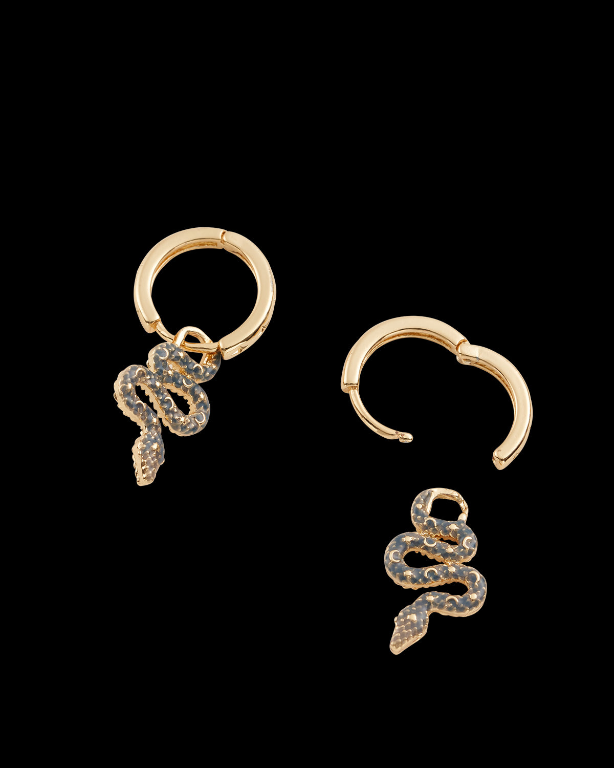 セレスティアル スネーク ハギー ピアス