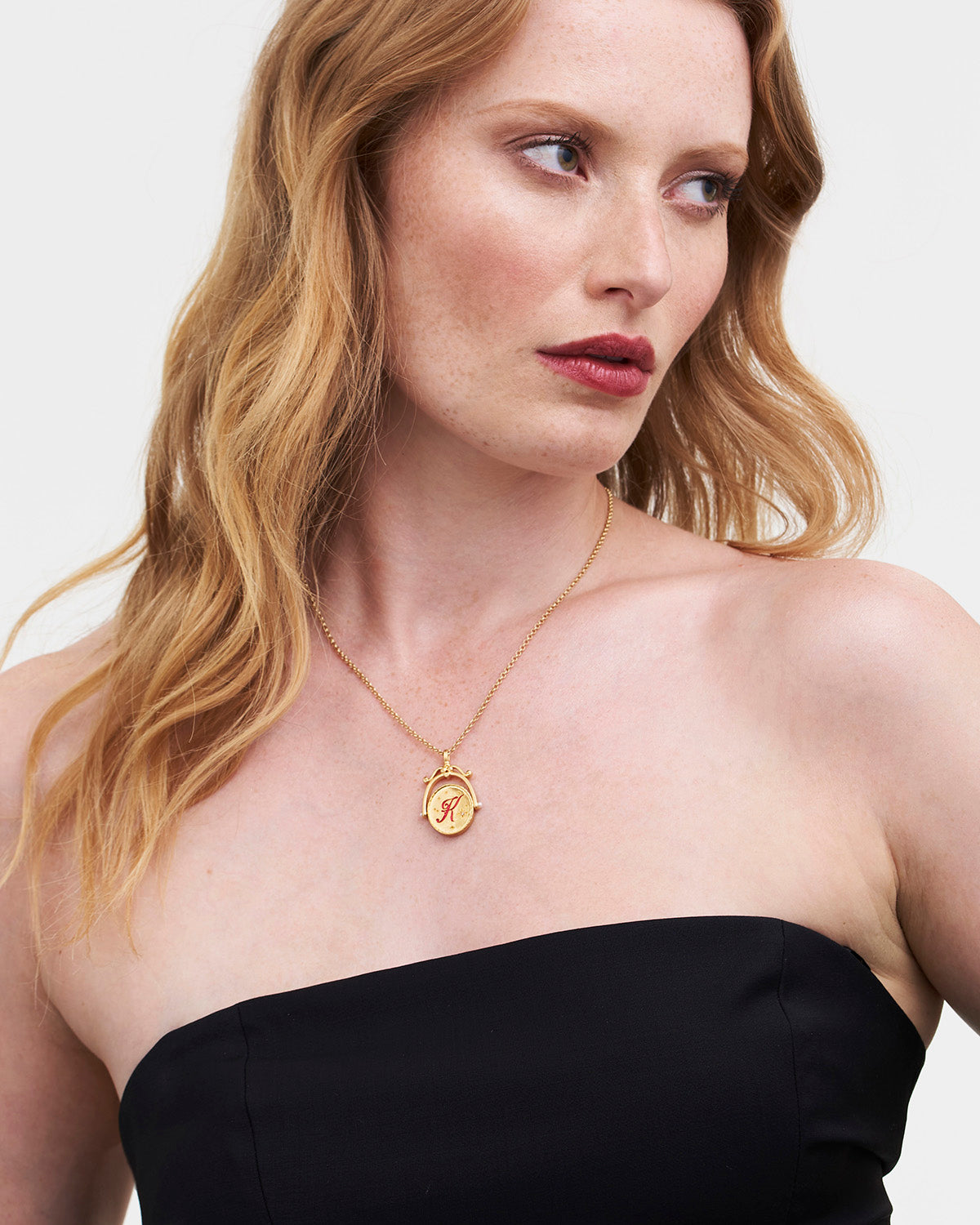 Collar Spinner Oro inicial "K" Kalmia