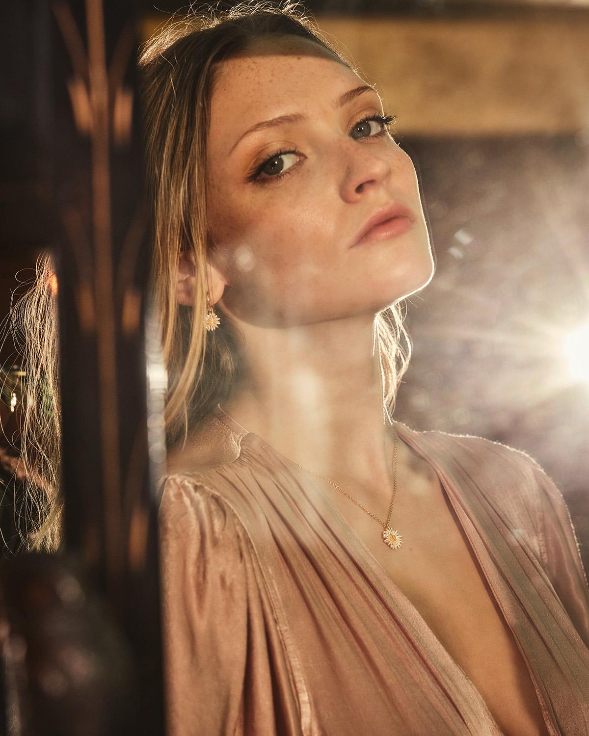 デイジー チェーン ネックレス