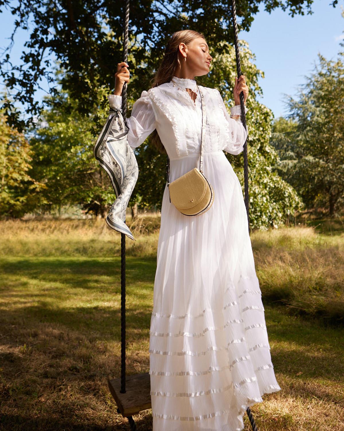 Bolso Saddle Rafia Tree Of Life Blanco y Negro