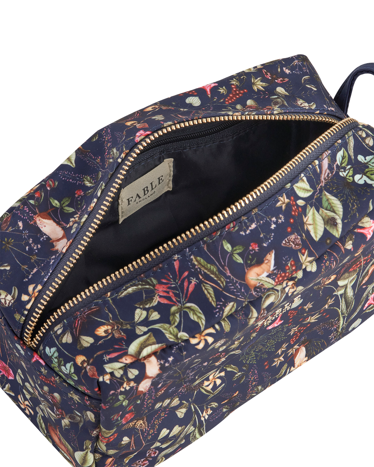 Wolf Garden Travel Pouch