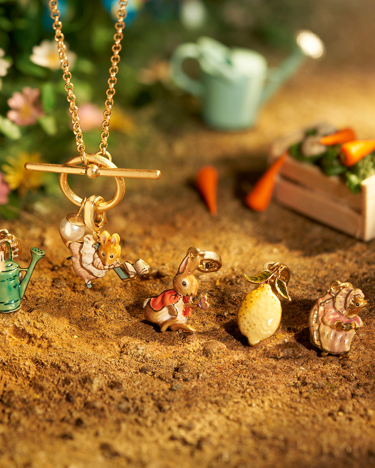 Colgante charm Mrs Tiggy-Winkle Fable England x Peter Rabbit