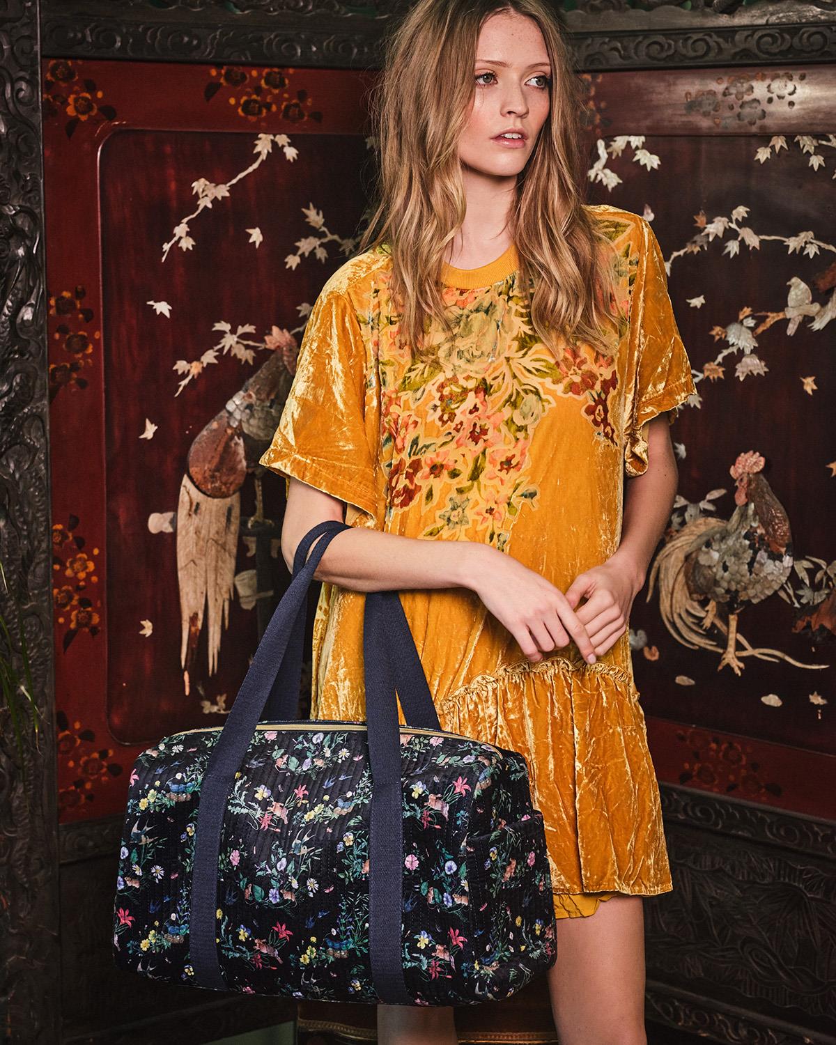 FABLE ウルフガーデン ラージ ネイビー バックパック Weekend Bags & Overnight Travel Bags | Fable England