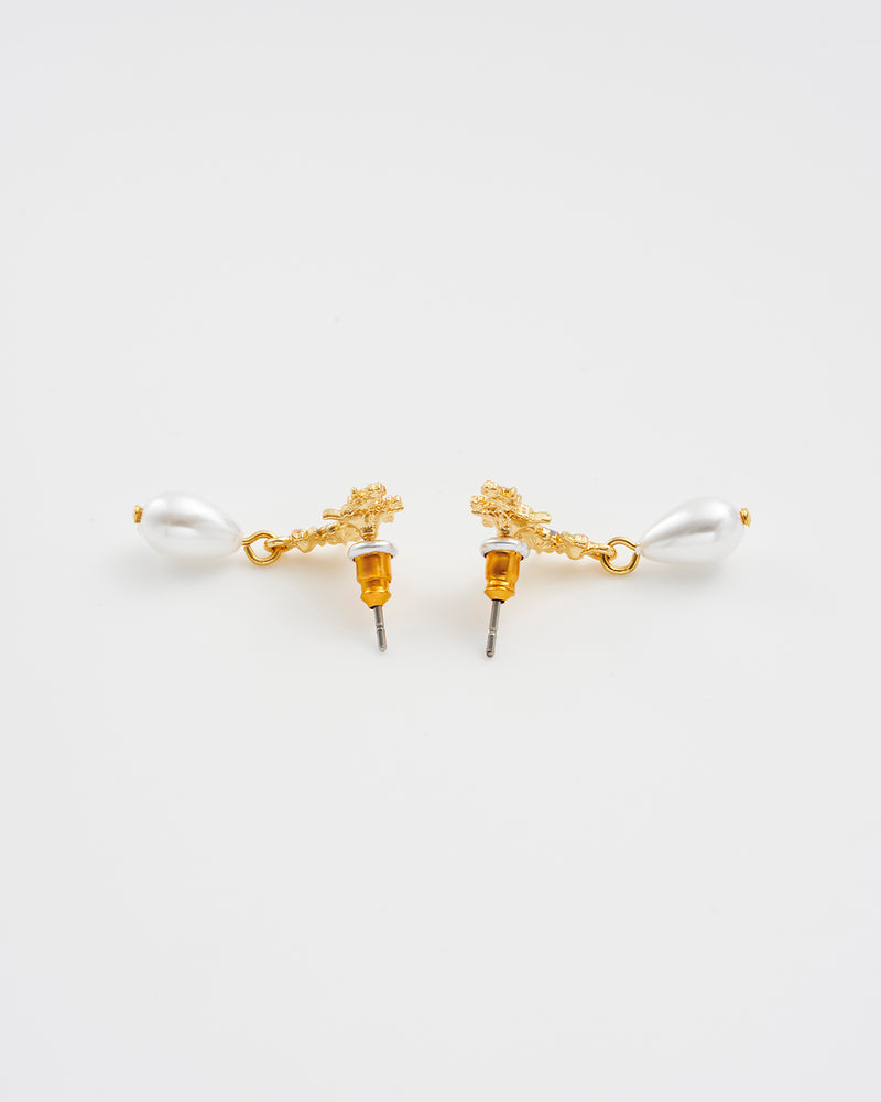 Hibiscus & Pearl Earrings