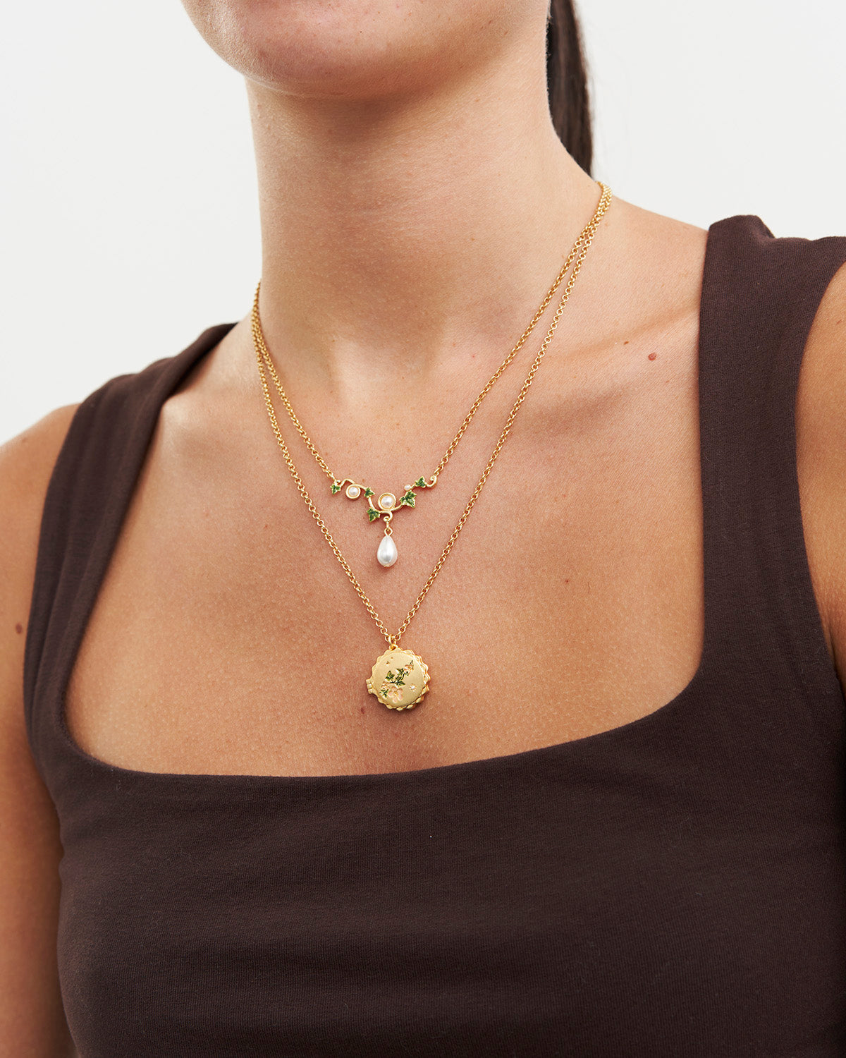 Ivy & Pearl Necklace in Gold