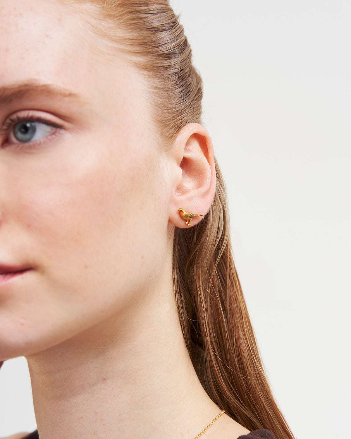 Robin Stud Earrings in Gold