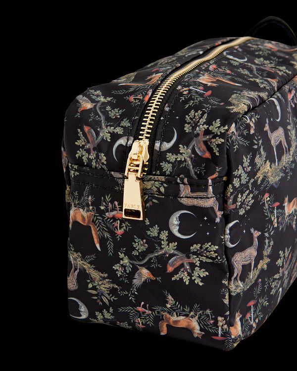A Night's Tale Woodland Pouch Black