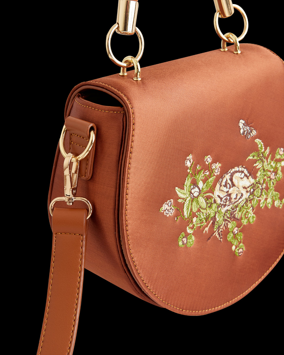 FABLE スリーピーフォーン刺繍サテンサドルバッグ FABLE スリーピーフォーン刺繍サテンサドルバッグ