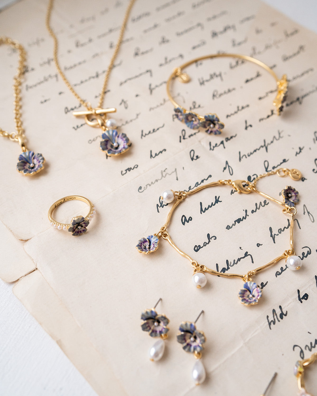 Gold-enamel-pansy-jewellery