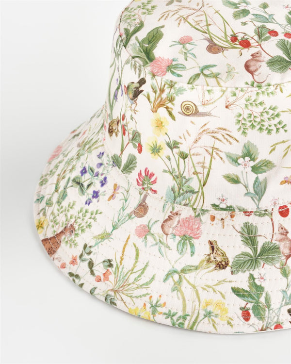 Meadow Creatures Marshmallow Bucket Hat by Fable England